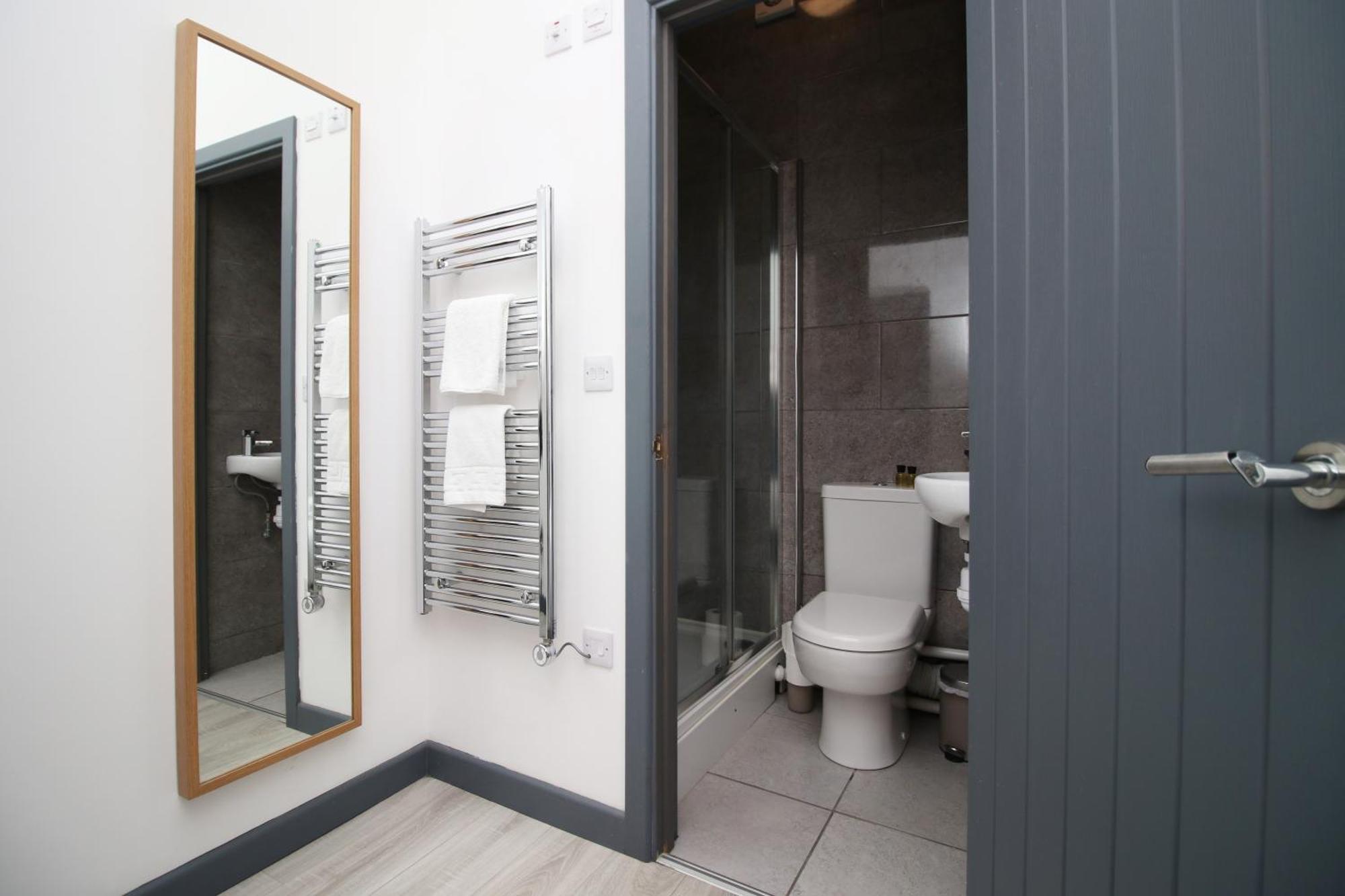 Fully Equipped Kitchen, Parking, City Centre Swansea Eksteriør bilde